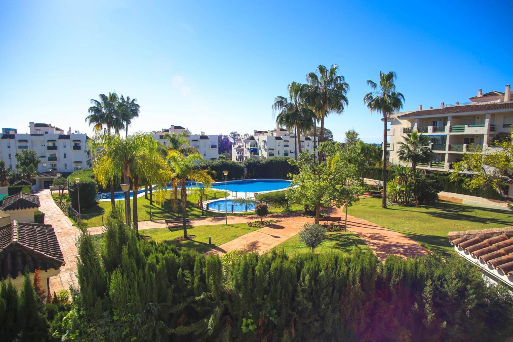 Walk To Puerto Banus, 2Br, 2Bth, Pool Διαμέρισμα Μαρμπέλλα Δωμάτιο φωτογραφία